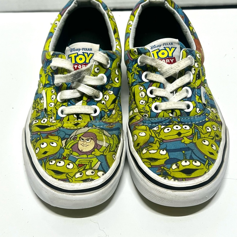 Vans Toy Story Alien Glow In The Dark Shoes Women’s Size 5.5 / Men’s 4 Unisex